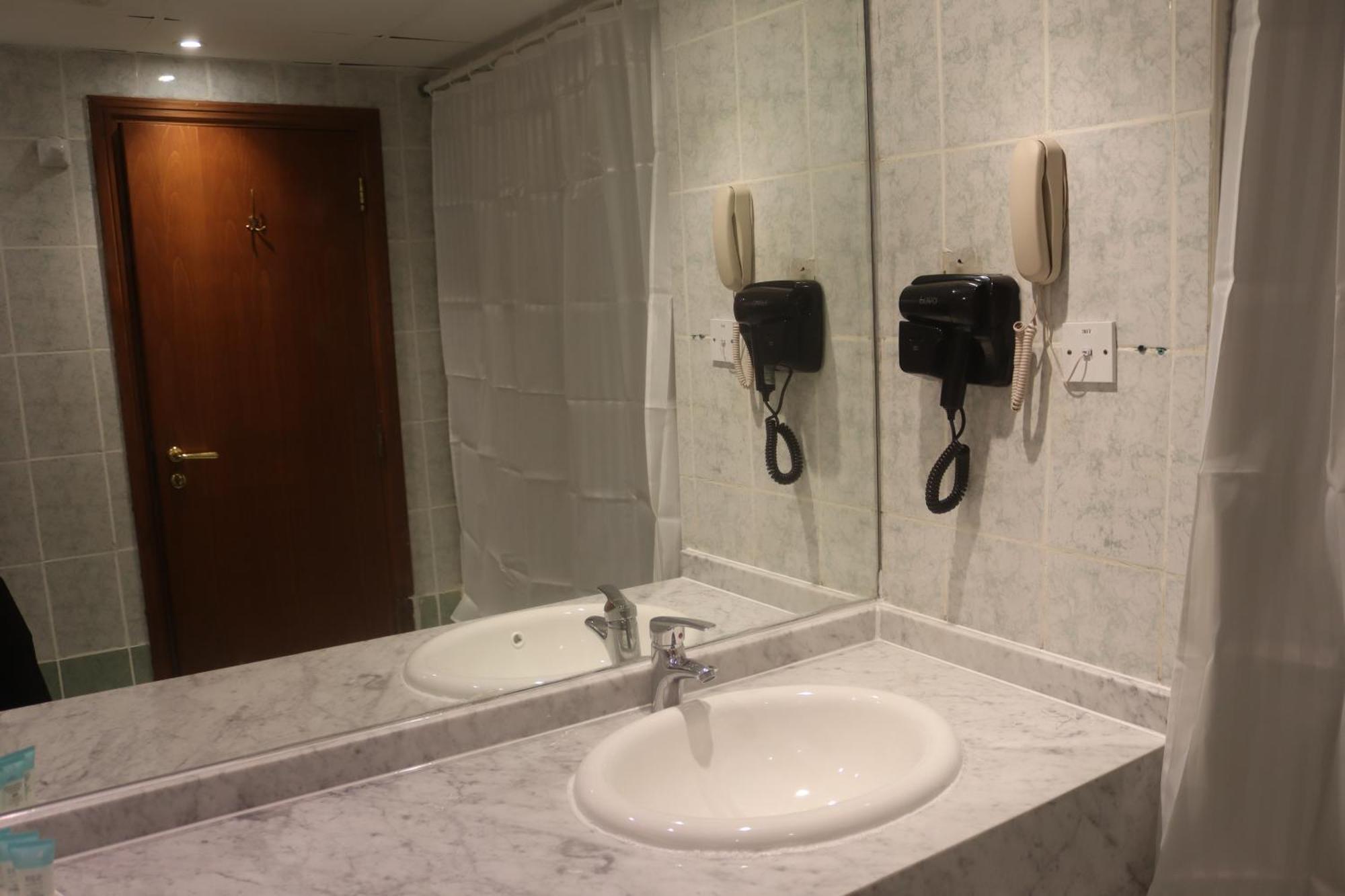 Gss Avenue Hotel Ex Delmon Hotel Dubai Exterior foto